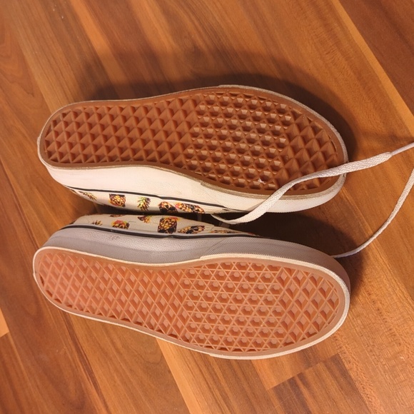 EUC Pineapple Skull Vans - Picture 6 of 6